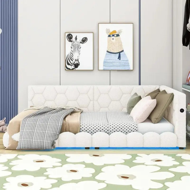Cama nido de tamaño completo tapizada en tejido teddy blanco/rosa con luces LED y puertos USB, capacidad para 1 persona