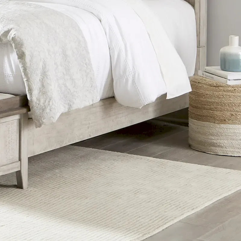 Cama King con paneles Lino envejecido y Taupe polvoriento