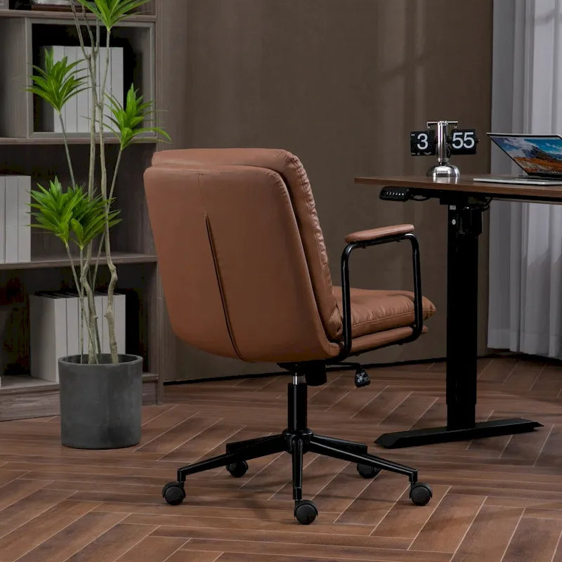 Silla de oficina giratoria negra/marrón con respaldo medio, reposabrazos y ruedas, 1 persona