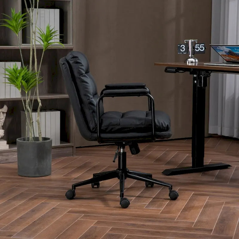 Silla de oficina giratoria negra/marrón con respaldo medio, reposabrazos y ruedas, 1 persona